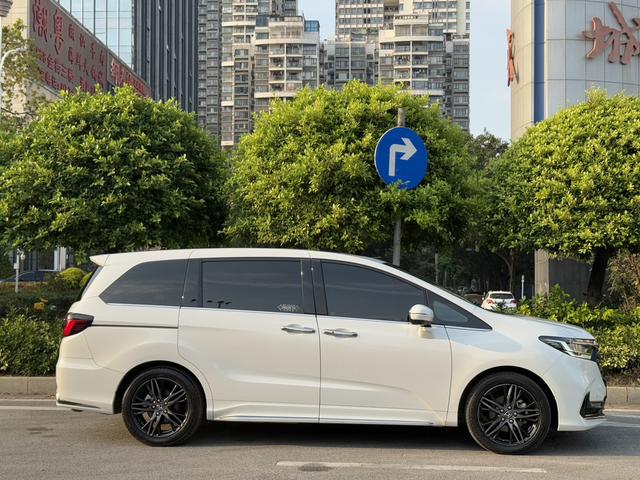 Honda Odyssey 2022 2.0L e:HEV Radiant Enjoy – фото 7