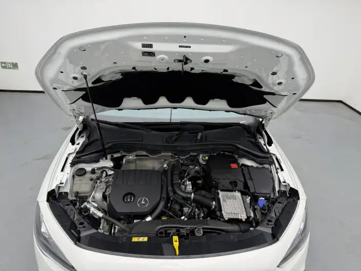 Mercedes-Benz GLA 2024 Model GLA 200 – фото 10