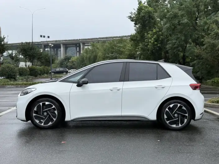 Volkswagen ID.3 2024 Model Pure Smart Edition