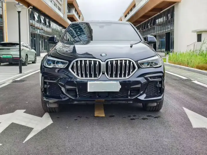 BMW X6 2022 Model xDrive40i Exclusive Model M Sports Set