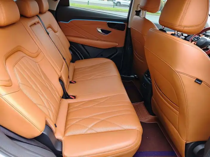 **Jetour Mountain Sea L7** 2025 Model 1.5TD DHT Comfort Edition – фото 8