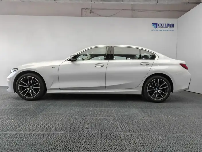 BMW 3 Series 2023 Model 320Li M Sports Set