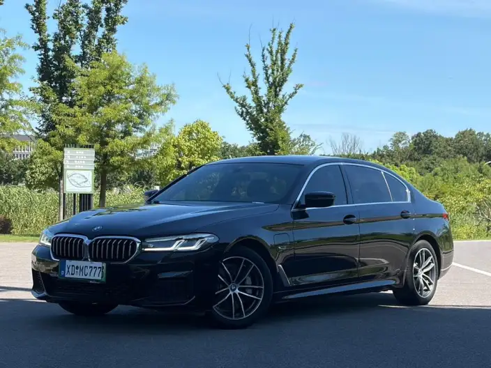 BMW 5 Series PHEV 2022 Model Facelift II 535Le M Sports Set