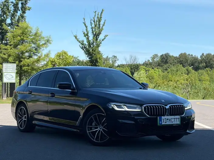 BMW 5 Series PHEV 2022 Model Facelift II 535Le M Sports Set