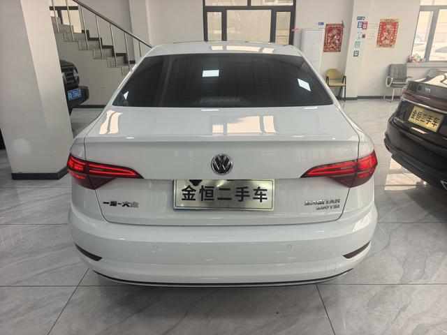 Volkswagen Sagitar 2021 200TSI DSG Comfort Connected – фото 4
