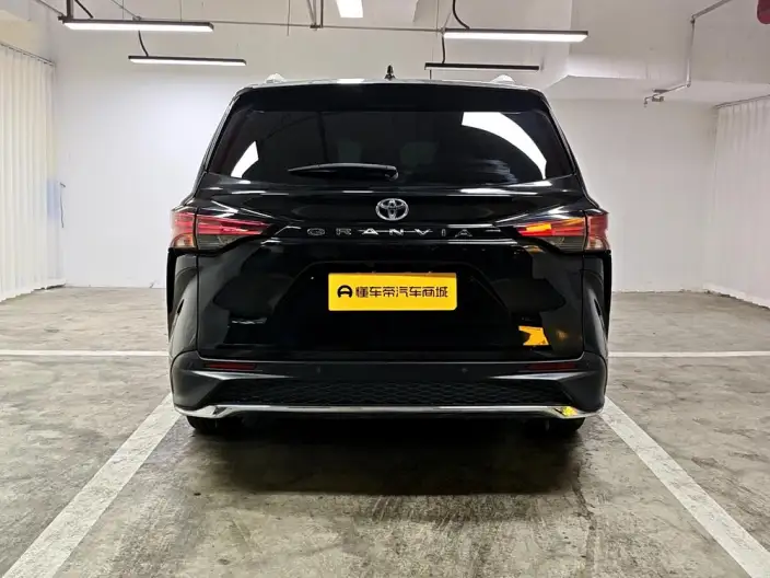 Granvia 2023 Model Intelligent Hybrid 2.5L Comfort Edition – фото 6