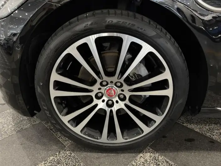 Jaguar XFL 2022 Model 2.0T P250 2WD Exclusive Deluxe Edition – фото 6
