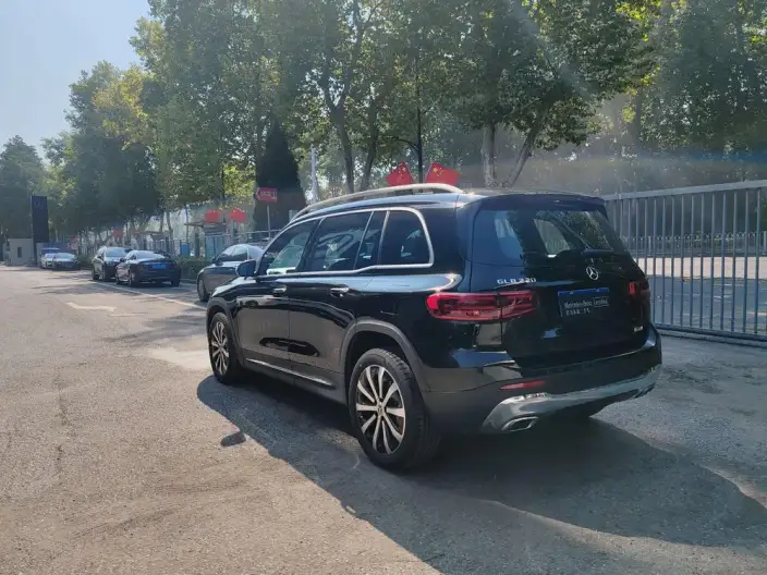 Mercedes-Benz GLB 2025 Model GLB 220 Fashion Model – фото 5