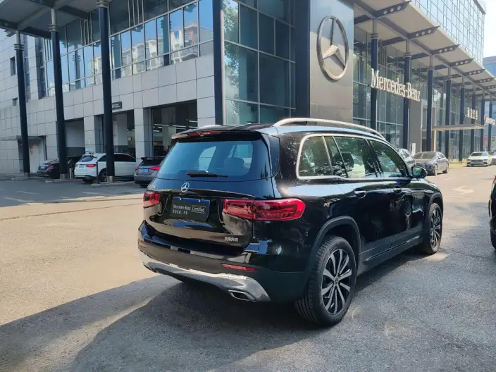 Mercedes-Benz GLB 2025 Model GLB 220 Fashion Model – фото 7