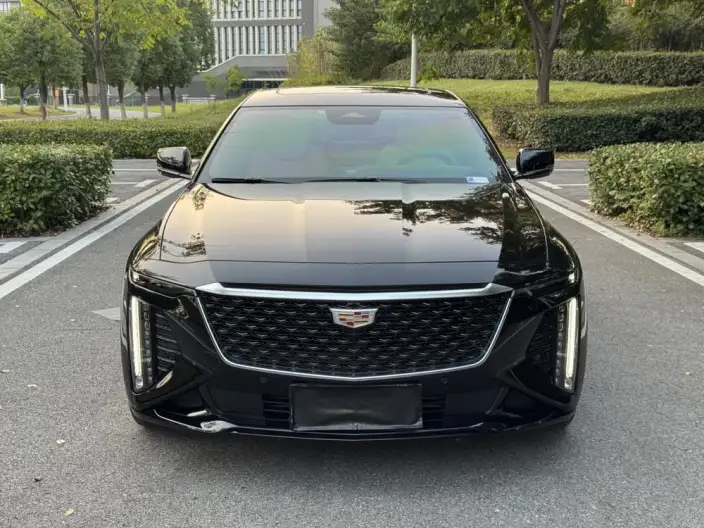 Cadillac CT6 2023 Model 28T Fashion Model