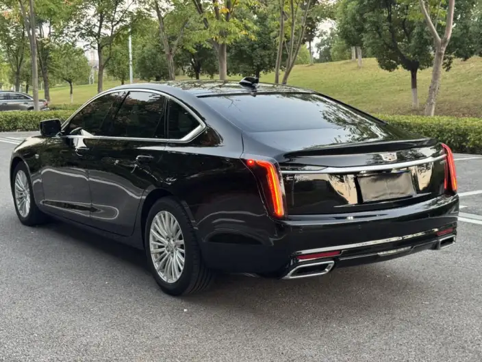 Cadillac CT6 2023 Model 28T Fashion Model – фото 5