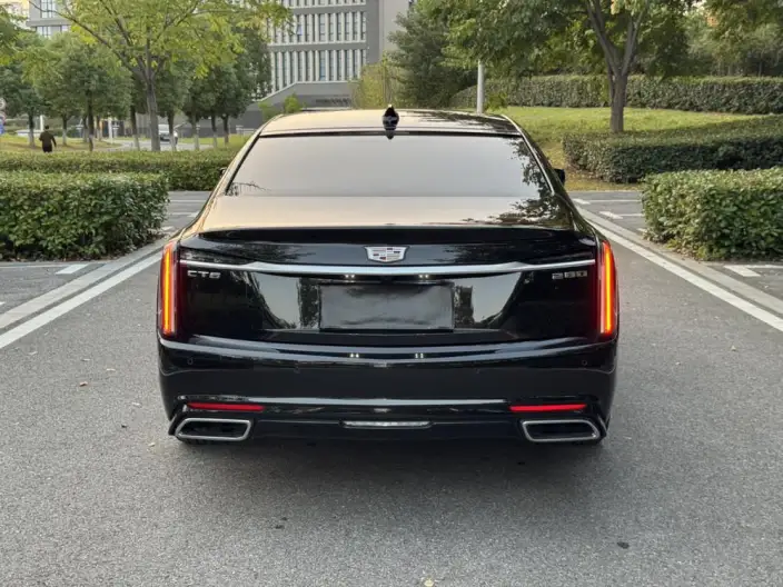 Cadillac CT6 2023 Model 28T Fashion Model – фото 6