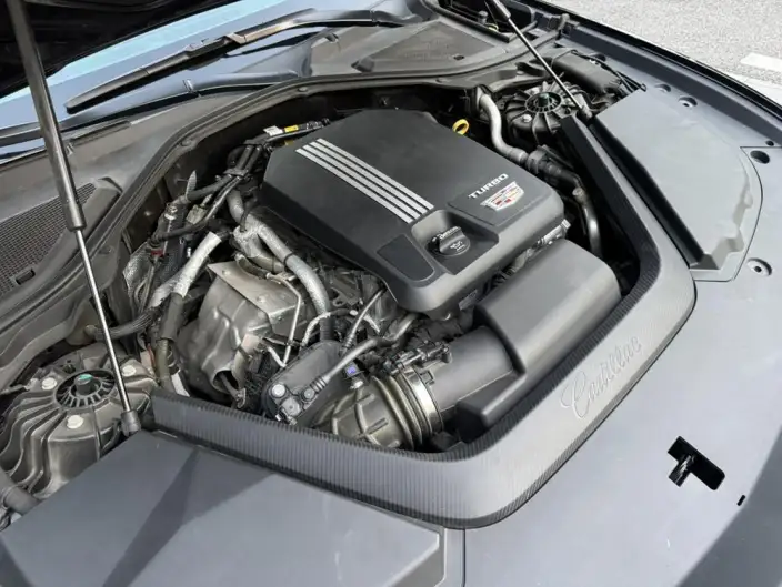 Cadillac CT6 2023 Model 28T Fashion Model – фото 9