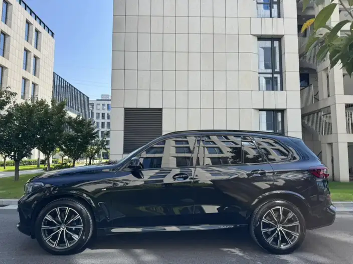 BMW X5 Imported 2022 Model xDrive40i M Sports Set