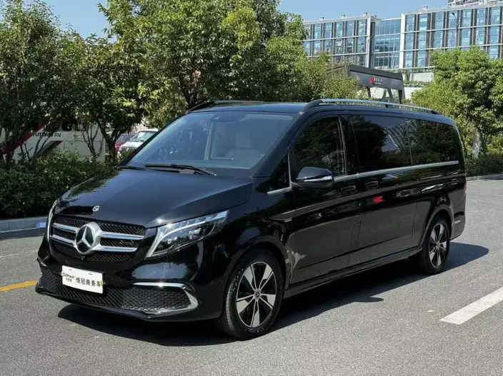 Mercedes-Benz V-Class 2022 Model V 260 L Long wheelbase Premium Edition