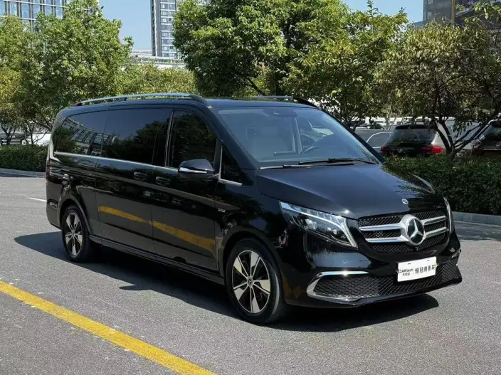Mercedes-Benz V-Class 2022 Model V 260 L Long wheelbase Premium Edition