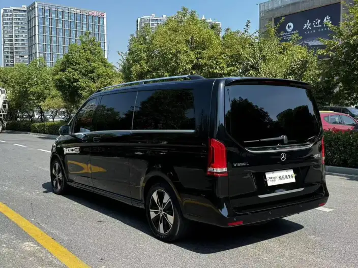 Mercedes-Benz V-Class 2022 Model V 260 L Long wheelbase Premium Edition – фото 5