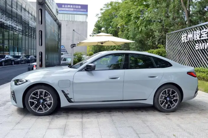 BMW i4 2023 Model eDrive40