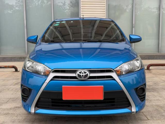 Toyota YARIS L Vios 2015 модификация 1.5E автоматическое Charm движение Edition – фото 2