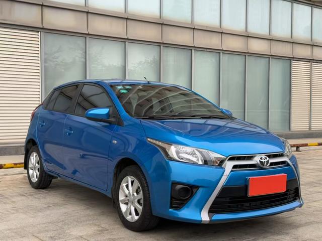 Toyota YARIS L Vios 2015 модификация 1.5E автоматическое Charm движение Edition – фото 3