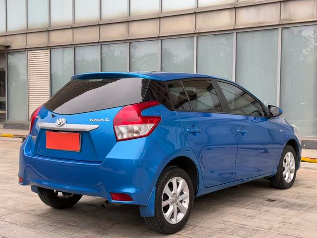 Toyota YARIS L Vios 2015 модификация 1.5E автоматическое Charm движение Edition – фото 6