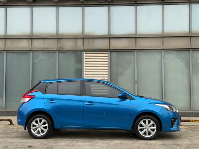 Toyota YARIS L Vios 2015 модификация 1.5E автоматическое Charm движение Edition – фото 7