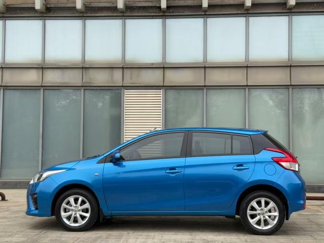 Toyota YARIS L Vios 2015 модификация 1.5E автоматическое Charm движение Edition – фото 8