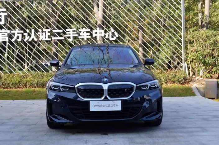 BMW i3 2025 Model eDrive35L – фото 2