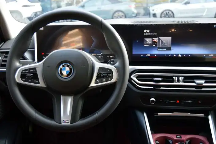 BMW i3 2025 Model eDrive35L – фото 9