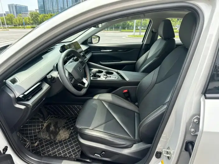 Changan UNI-V 2022 Model 1.5T Noble Model – фото 8
