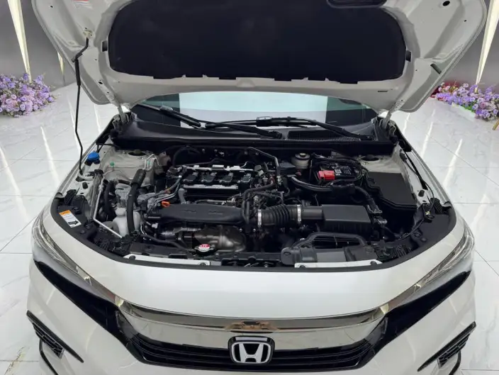 Honda Civic 2023 Model 240TURBO CVT Momentum Edition – фото 7