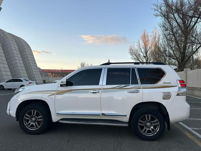 Toyota Prado 2010 модификация 4.0L автоматическое VX NAVI – фото 2