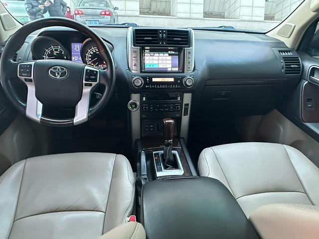 Toyota Prado 2010 модификация 4.0L автоматическое VX NAVI – фото 6