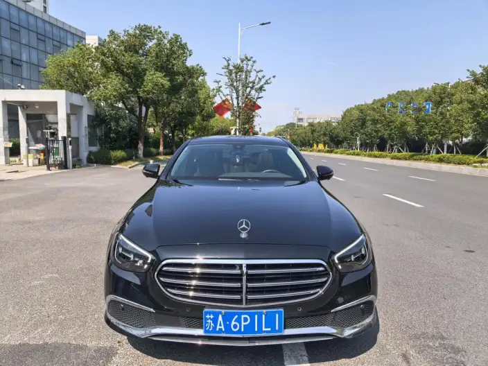 Mercedes-Benz E-Class 2022 Model Facelift II E 300 L Fashion Model sedan – фото 2