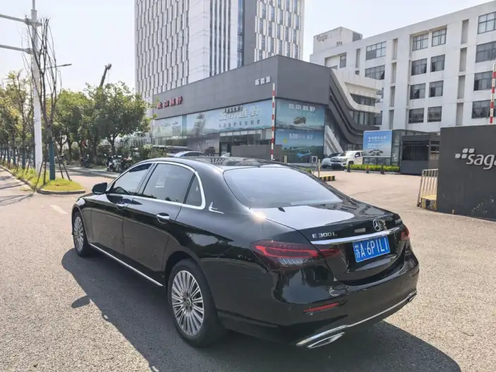 Mercedes-Benz E-Class 2022 Model Facelift II E 300 L Fashion Model sedan – фото 4