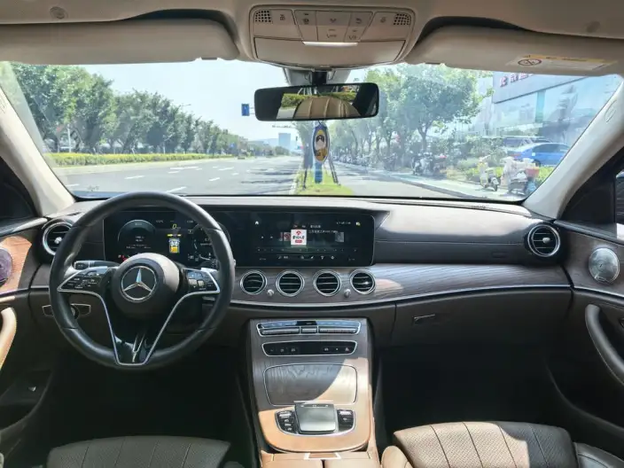 Mercedes-Benz E-Class 2022 Model Facelift II E 300 L Fashion Model sedan – фото 8