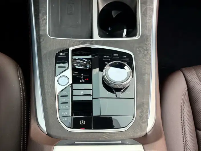BMW X5 2023 Model xDrive30Li Exclusive Model M Sports Set – фото 7