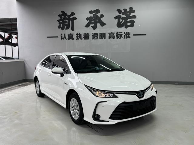 Toyota Corolla 2022 Hybrid 1.8L E-CVT Pioneer Edition – фото 2