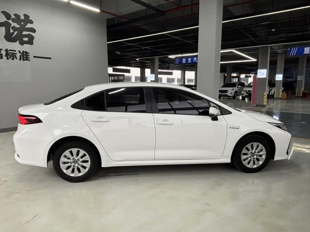 Toyota Corolla 2022 Hybrid 1.8L E-CVT Pioneer Edition – фото 16