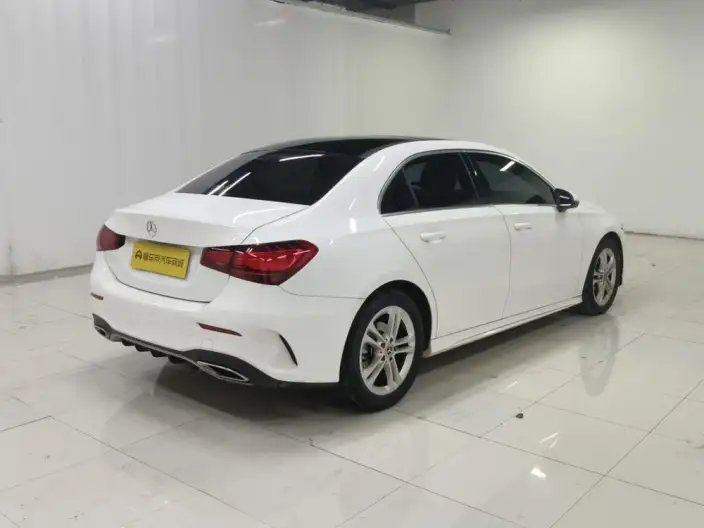 Mercedes-Benz A-class 2024 Model A 180 L – фото 7