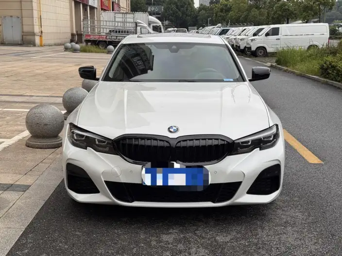 BMW 3 Series 2022 Model 330i M Sports Night Set – фото 2
