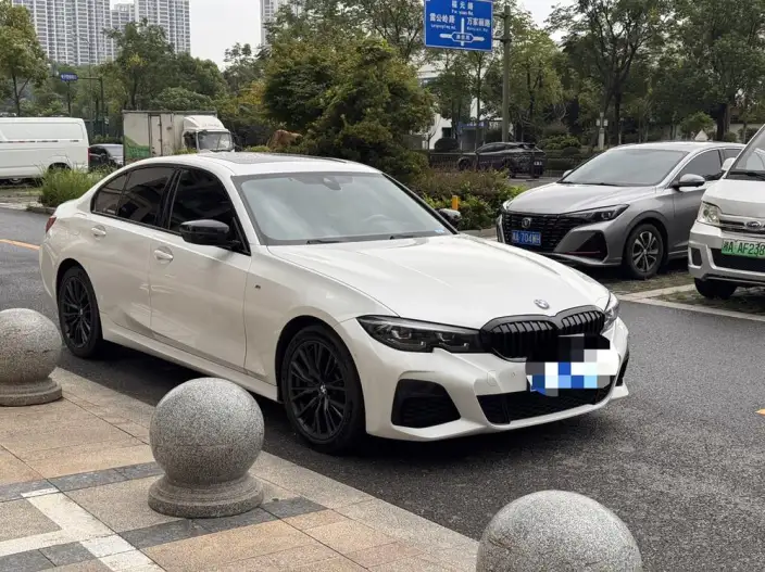 BMW 3 Series 2022 Model 330i M Sports Night Set – фото 3