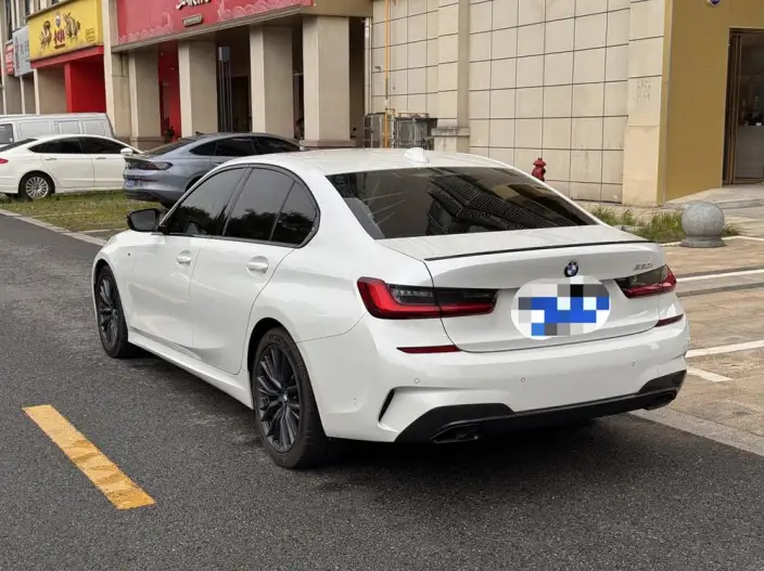 BMW 3 Series 2022 Model 330i M Sports Night Set – фото 4