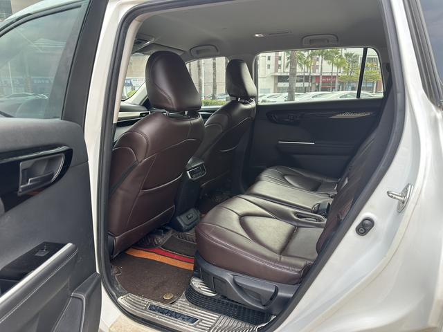 Toyota Highlander 2022 Hybrid 2.5L 4WD Elite 7-Seater – фото 9