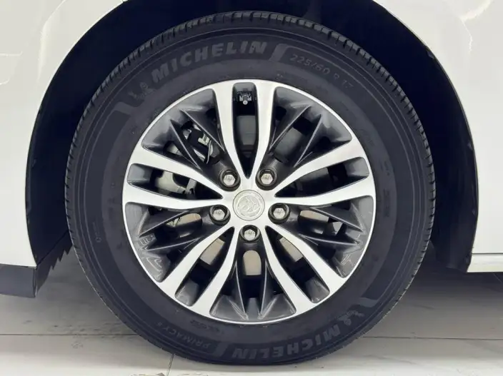 Buick GL8 2022 Model ES Luzun 653T Comfort Model – фото 9