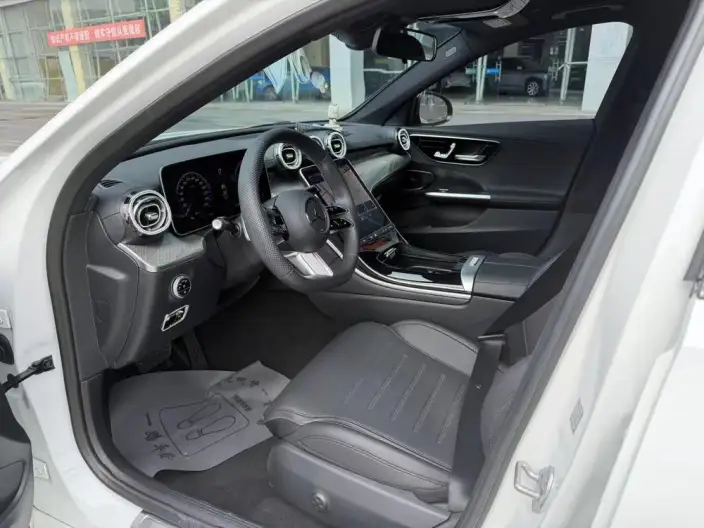 Mercedes-Benz C-Class 2023 Model Facelift II C 260 L Sports Edition – фото 9