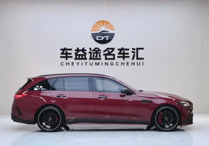 Mercedes-Benz C-Class AMG 2023 Model AMG C 43 4MATIC Travel Sedan Special Edition – фото 6