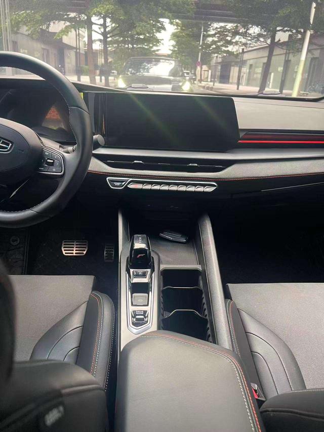 Geely Binrui 2022 Binrui COOL 1.5T DCT Thunder – фото 5