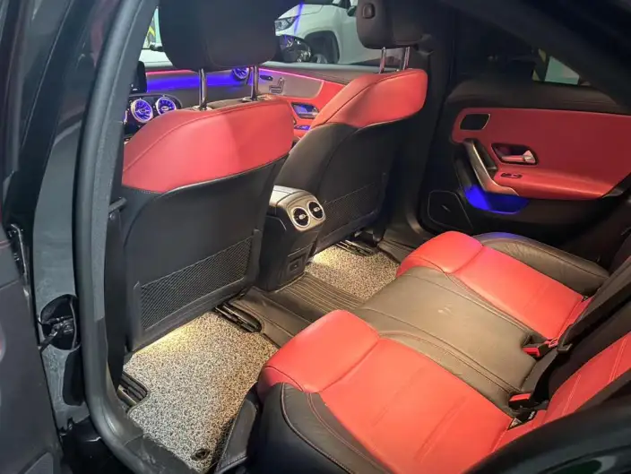 Mercedes-Benz A-Class AMG 2022 Model AMG A 35 L 4MATIC – фото 9