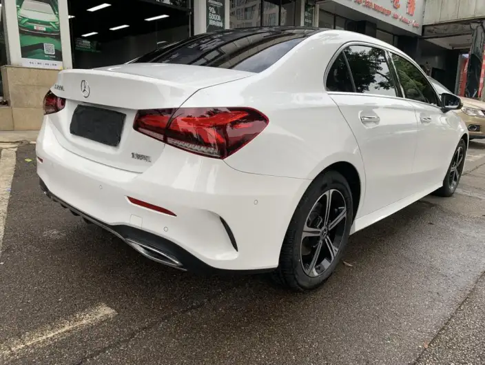 Mercedes-Benz A-class 2022 Model Facelift II A 200 L Sports sedan Fashion Edition – фото 5